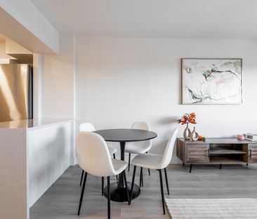 5311 Sherbrooke Ouest, Montréal, QC - Photo 2