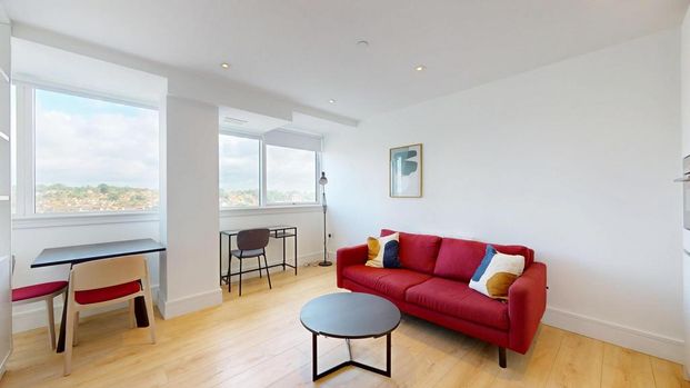 Studio to rent - Photo 1