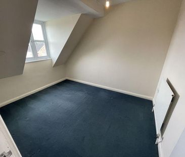 4 bedroom terraced house to rent - Photo 3