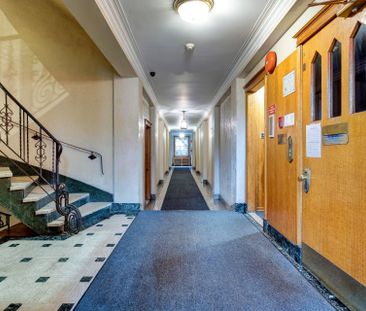 406 Av. des Pins O., Montréal (Le Plateau-Mont-Royal), QC H2W - Photo 1