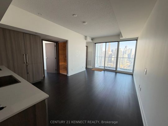 17 Bathurst Street #4210 - Photo 1