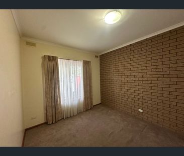 2/10 Ashenden Street, Shepparton, Vic 3630 - Photo 3