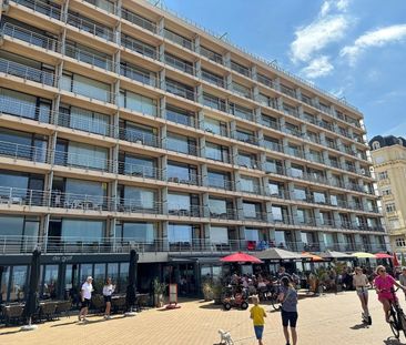 Prachtige ruime flat op Strandplein. Topligging op zeer centrale li... - Photo 2