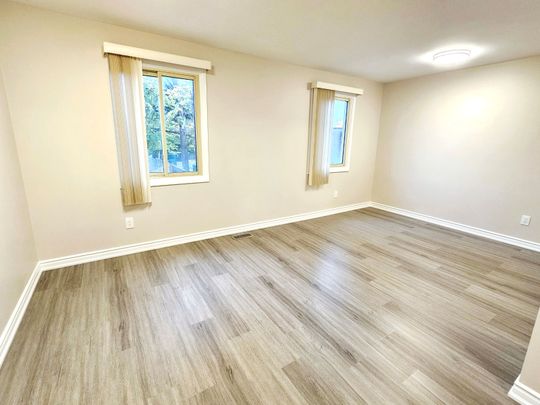 For Lease - 16 Carlingwood Court, Toronto, Ontario - Photo 1