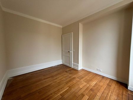 Location Appartement 3 pièces 79m² - Photo 4