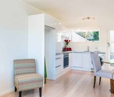 Stylish in Sandringham! - Photo 5