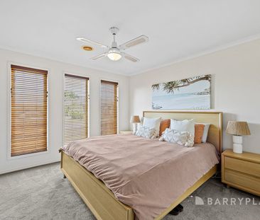 Stunningly Presented, Spacious Family Living - Photo 3