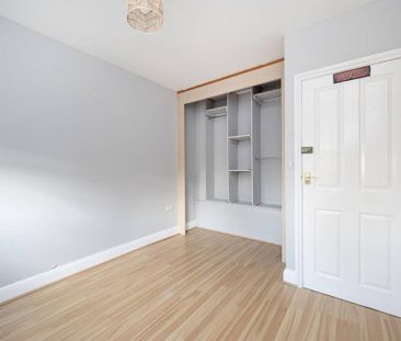 4 bedroom detached house to rent - Photo 6