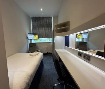 Diamond En-suite Serviced Apartment - Photo 6