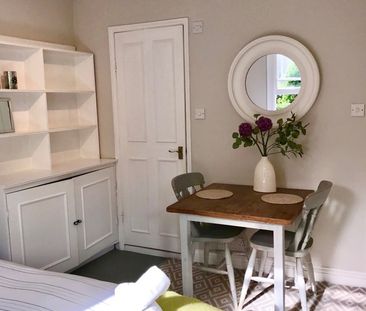 Studio Flat, Wandsworth Bridge Rd, SW6 - Photo 3