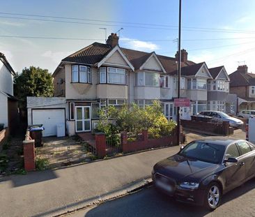 Durants Road, Enfield EN3, London - Photo 1