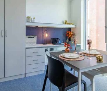 Canalside Studio - Photo 2