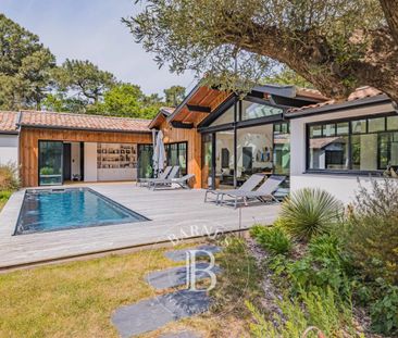 VILLA « PIGNADA » AU COEUR DU PYLA, AVEC PISCINE, DÉPENDANCE ET SAU... - Photo 1