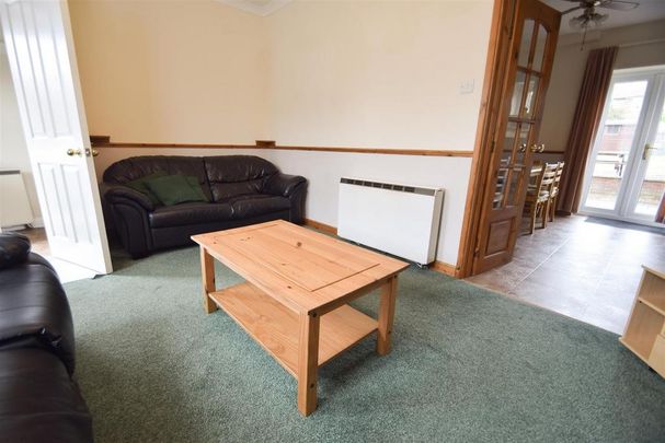 4 bedroom house to rent - Photo 1