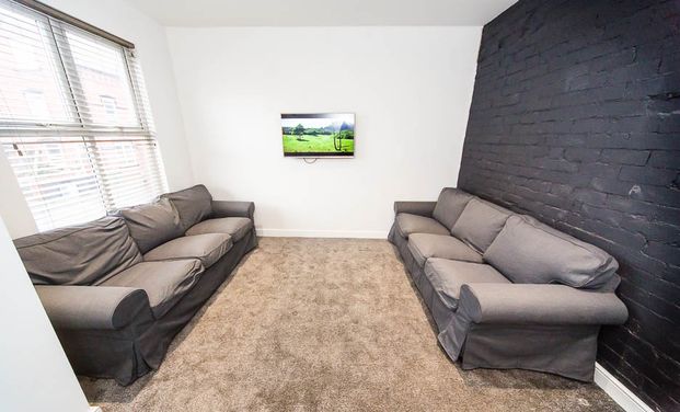 Lucas Street, Woodhouse, Leeds, LS6 2JD - Photo 1