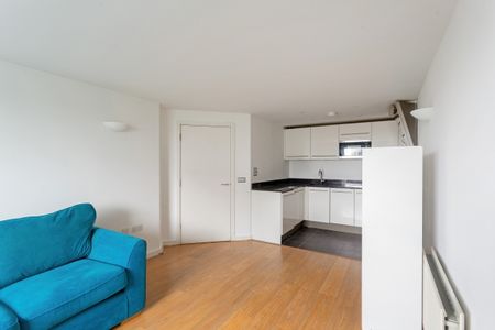 1 bedroom flat to rent - Photo 4