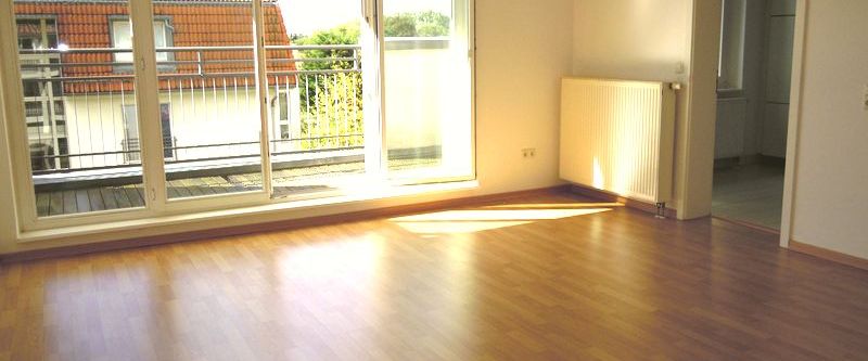 Hönow 01-10, sonnige 2-Zi-DG-Whg mit EBK und Balkon nahe Retsee - Foto 1