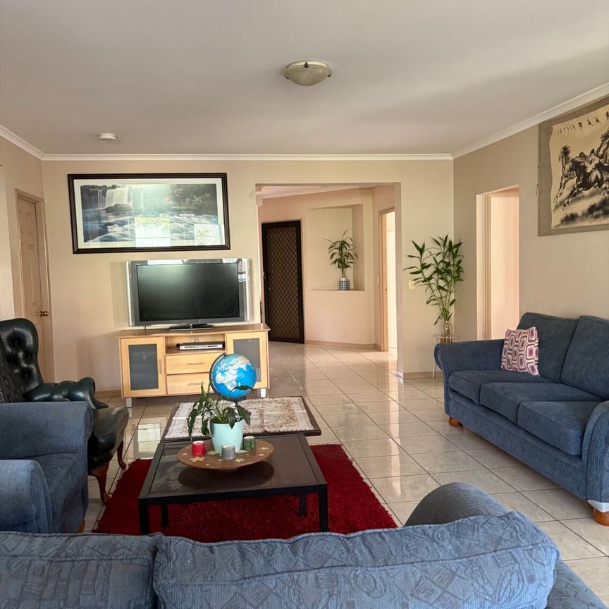 Shared Furnished House - Photo 1