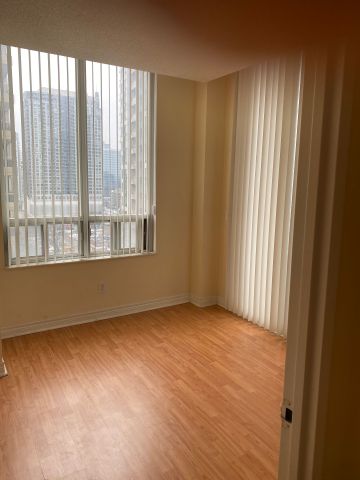 For Lease - 260 Doris Avenue Unit# Ph202, Toronto, Ontario - Photo 2