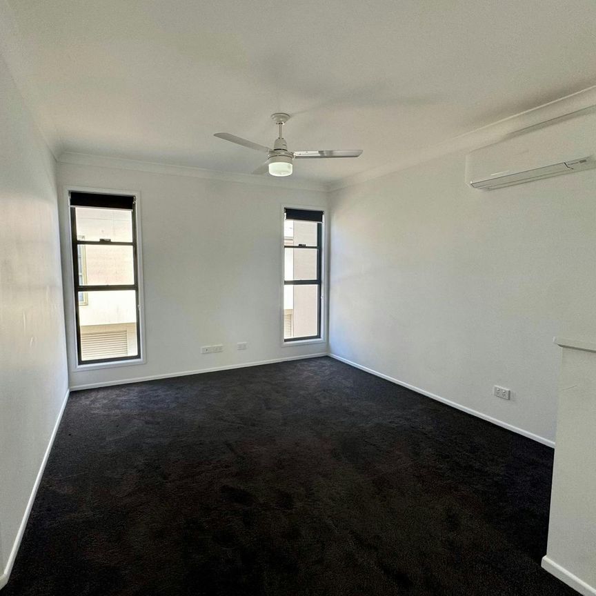 Compact and Low Maintenance Living! - Photo 1