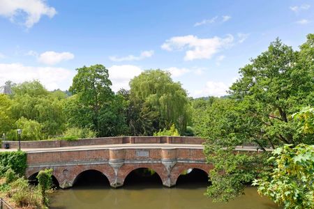 Flambard Way, Godalming, Surrey, GU7 - Photo 4