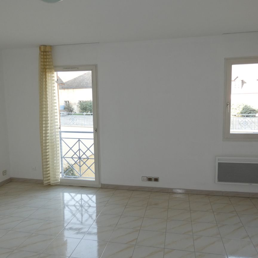 Location Appartement 1 pièce 24m² BEAUNE 21200 - Photo 1