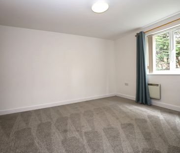 St. James Court, Bury - Photo 3