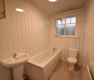 2 bedroom bungalow to rent - Photo 6