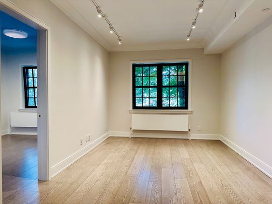 For Lease - 2 Clarendon Avenue Unit# 119, Toronto, Ontario - Photo 1