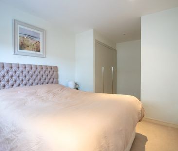 1 Bed Flat, Caro Point, SW1W - Photo 4