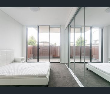 Spacious Three-Bedroom Apartment in Convenient Glenmore Park Location - Photo 3