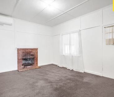 TWO BEDROOM HOME IN HEART OF ST MARYS!!! - Photo 3