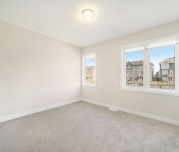 For Lease - 684 Expansion Road, Barrhaven, Ontario - Photo 4