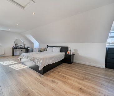 Drifters Drive, Camberley, Surrey, GU16 - Photo 6