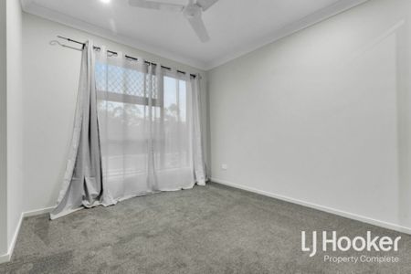 Perfect Low Maintenance Terrace - As New Condition - Perfect Position - Photo 4
