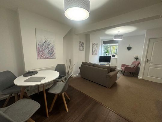 2 bedroom cottage to rent - Photo 1