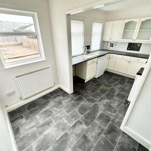 Hawthorne Road, Ferryhill, DL17 - Photo 1
