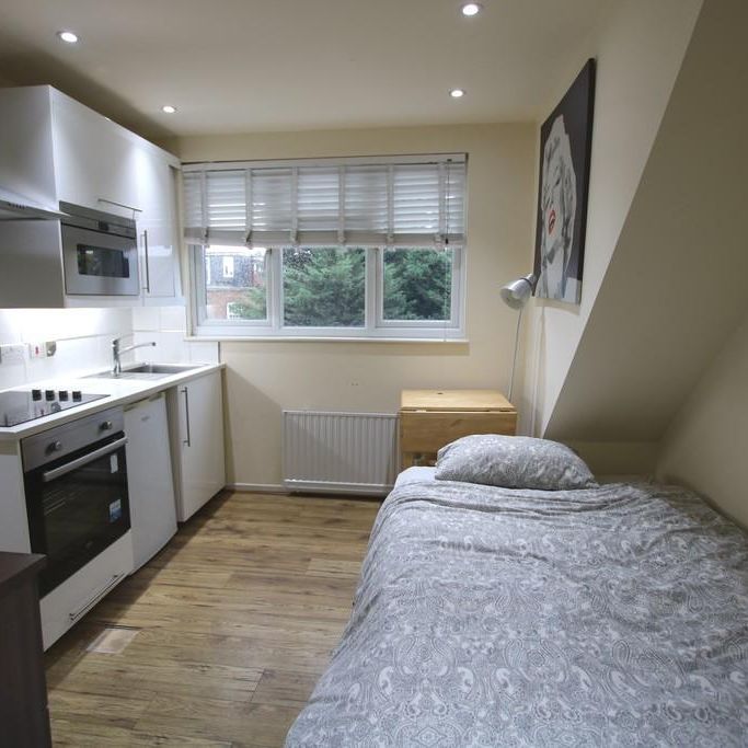 Studio to rent - Photo 1