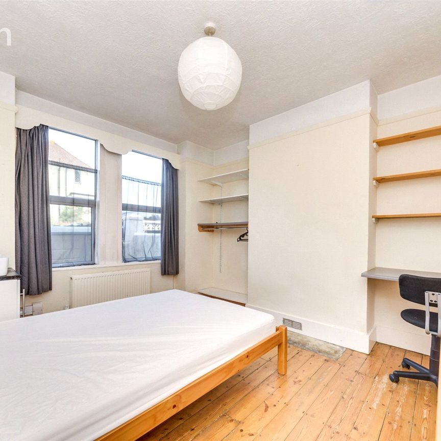 5 bedroom terraced house to rent - Photo 1