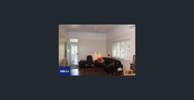 HIGHSET QUEENSLANDER IN EXCELLENT LOCATION - Photo 1