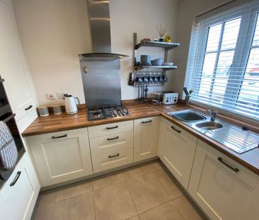 Bletchley Way, Leeds, Horsforth - Photo 6