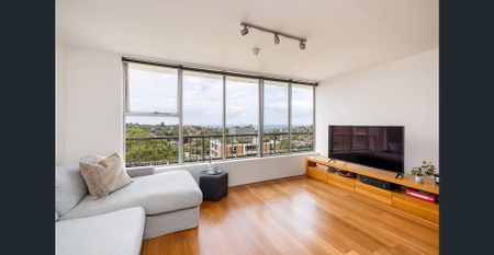 Water views and lifestyle convenience in a prized Randwick pocket - Photo 5
