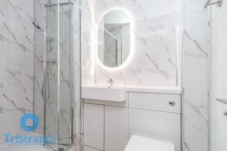 5 bed Apartment for Rent - Photo 5