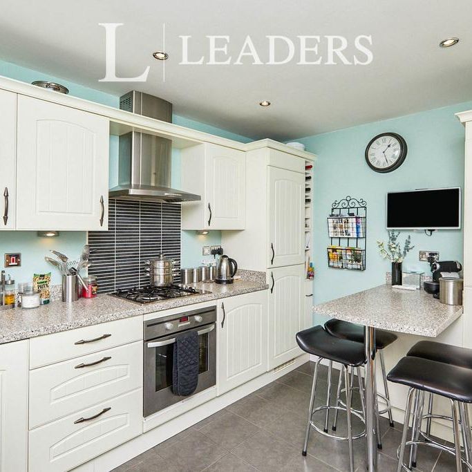 1 bedroom in a house share to rent - Photo 1