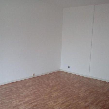 Location Appartement 1 pièce 42m² CUSSET 03300 - Photo 3
