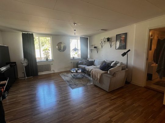 Hålsjövägen, Hyssna - Foto 1