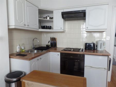 1 bedroom flat to rent - Photo 3