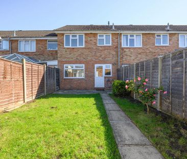 3 bedroom terraced house to rent - Photo 2