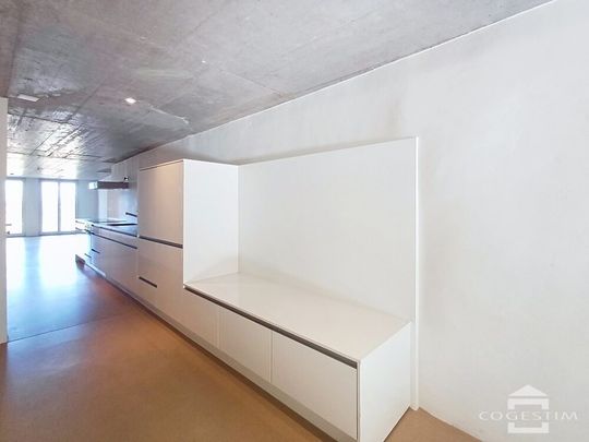 Appartement traversant avec terrasse, centre ville! - Foto 1