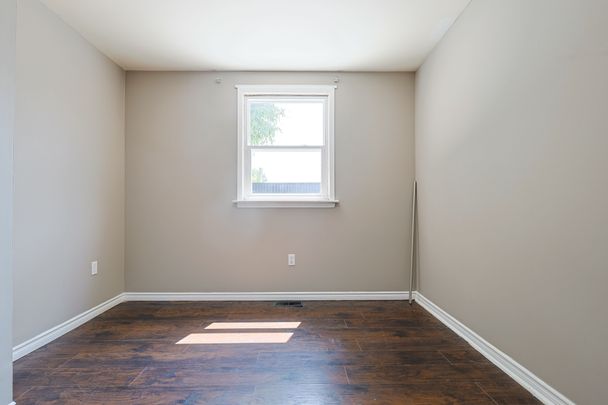 For Lease - 1775 OXFORD Street Unit# Upper Unit, London East, Ontario - Photo 1